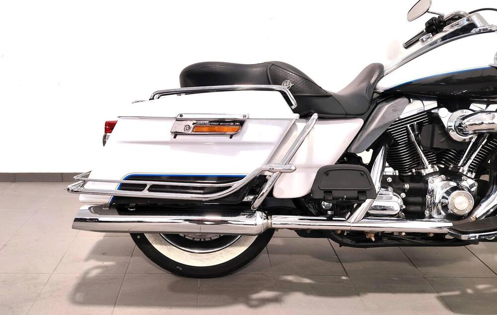 Harley-Davidson 1584 Road King Classic (2007 - 11) - FLHRCI (3)