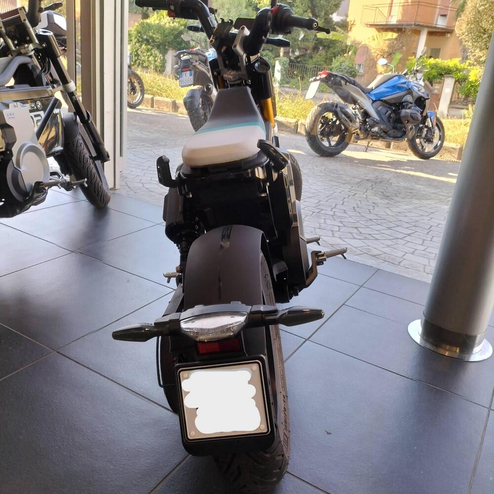 Bmw CE 02 (2024 - 26) (2)