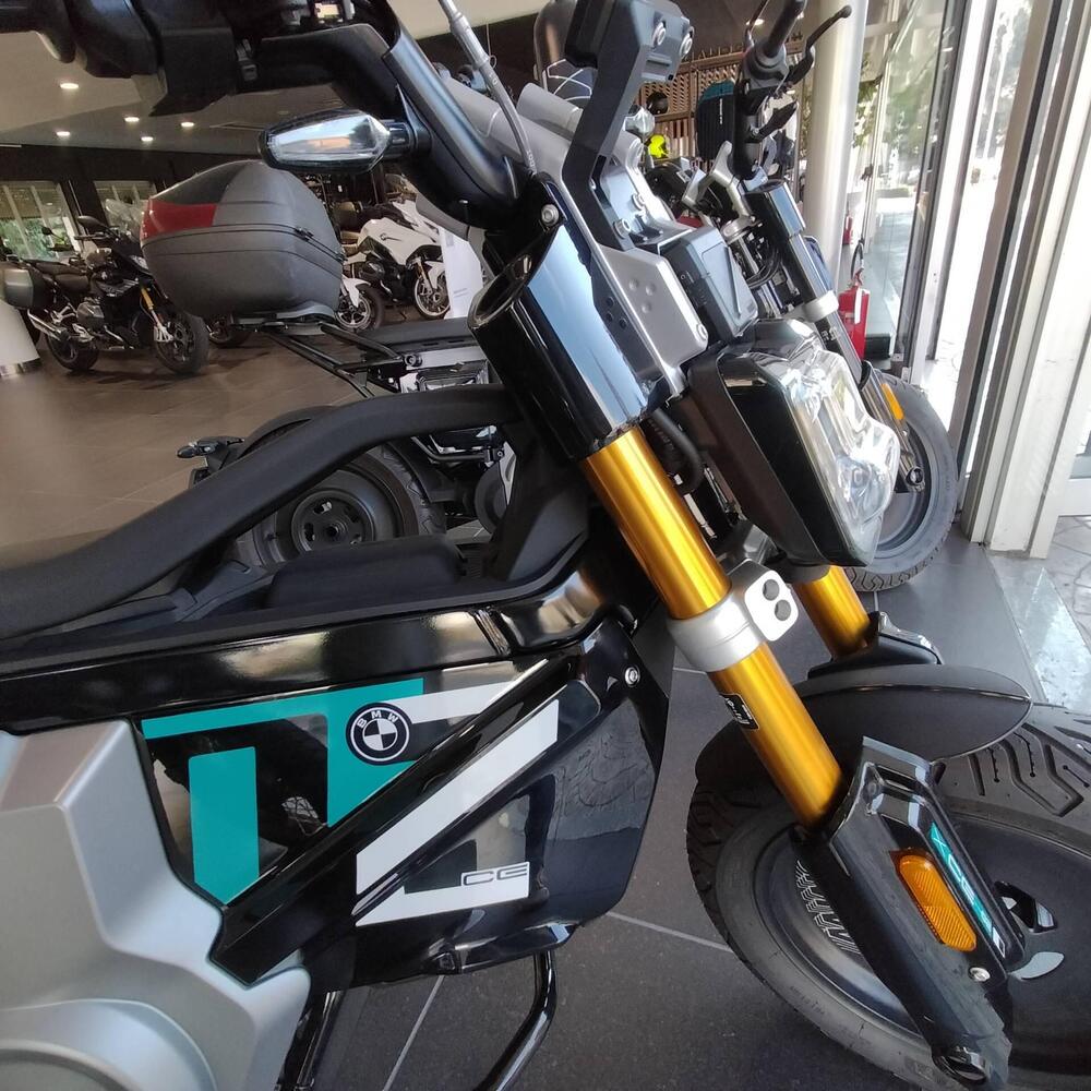 Bmw CE 02 (2024 - 26) (4)