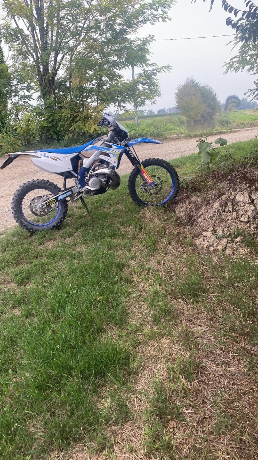 Tm Moto EN 300 (2017) (6)