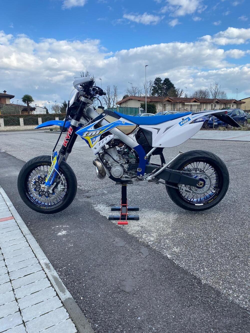 Tm Moto EN 300 (2017) (7)