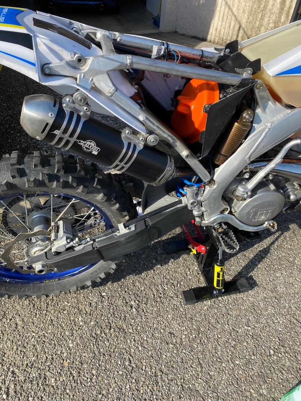 Tm Moto EN 300 (2017) (11)