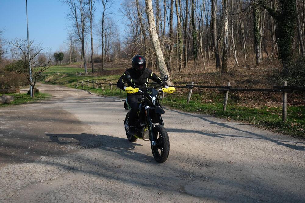 Swm SM 125 R (2025 - 26) (11)