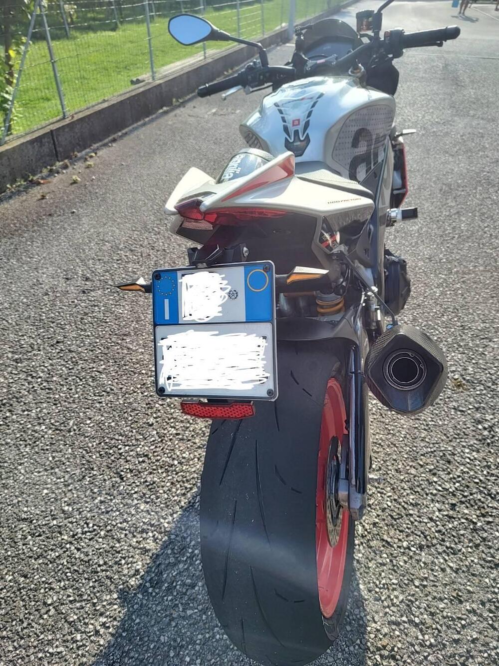 Aprilia Tuono V4 Factory (2019 - 20) (3)