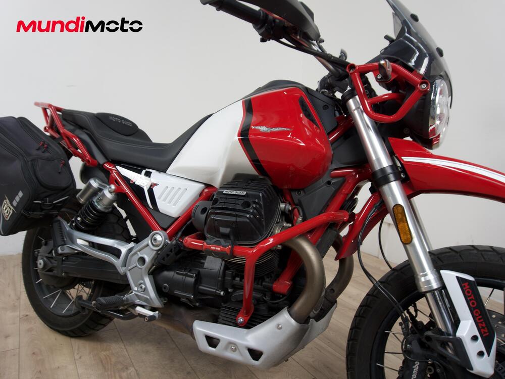 Moto Guzzi V85 TT Evocative Graphics (2021 - 23) (4)