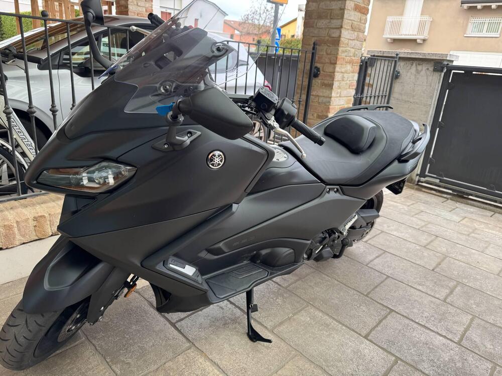 Yamaha T-Max 560 (2022 - 24) (7)