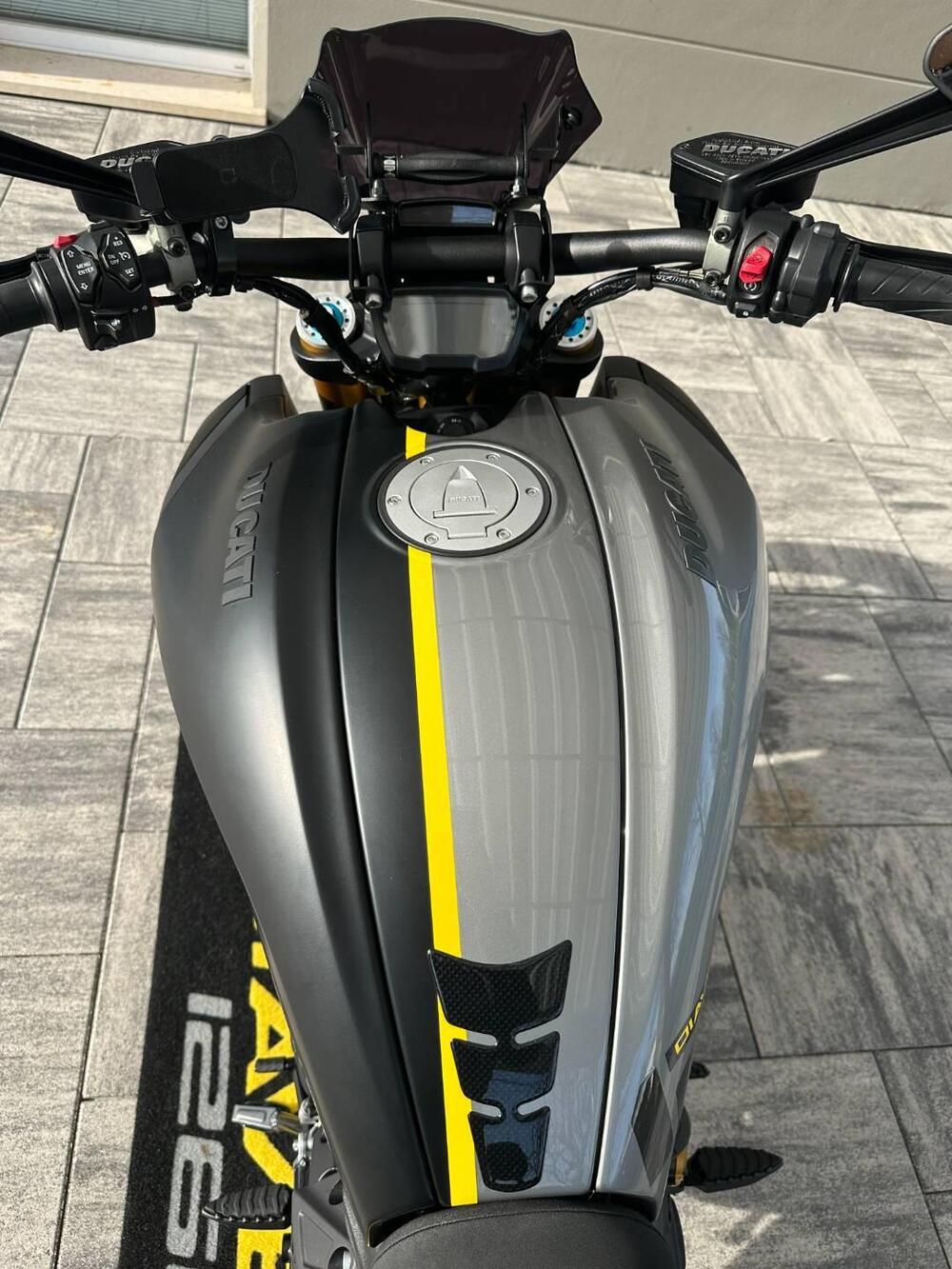 Ducati Diavel 1260 S (2021 - 22) (5)