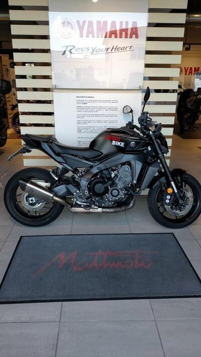 Yamaha MT-09 Y-AMT (2024 - 25) usata
