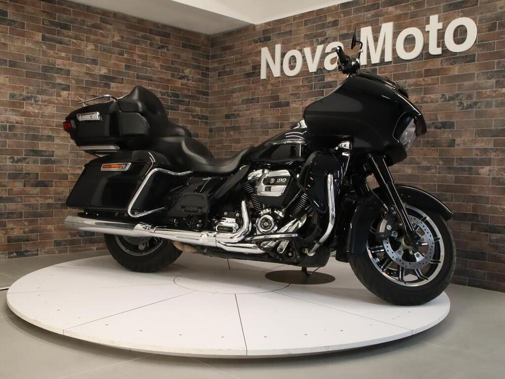 Harley-Davidson 114 Road Glide Ultra (2019) - FLTRXU (9)