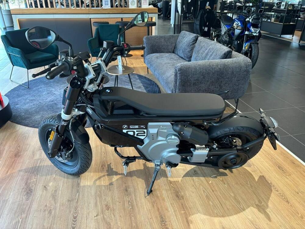 Bmw CE 02 AM (2024 - 26) (2)