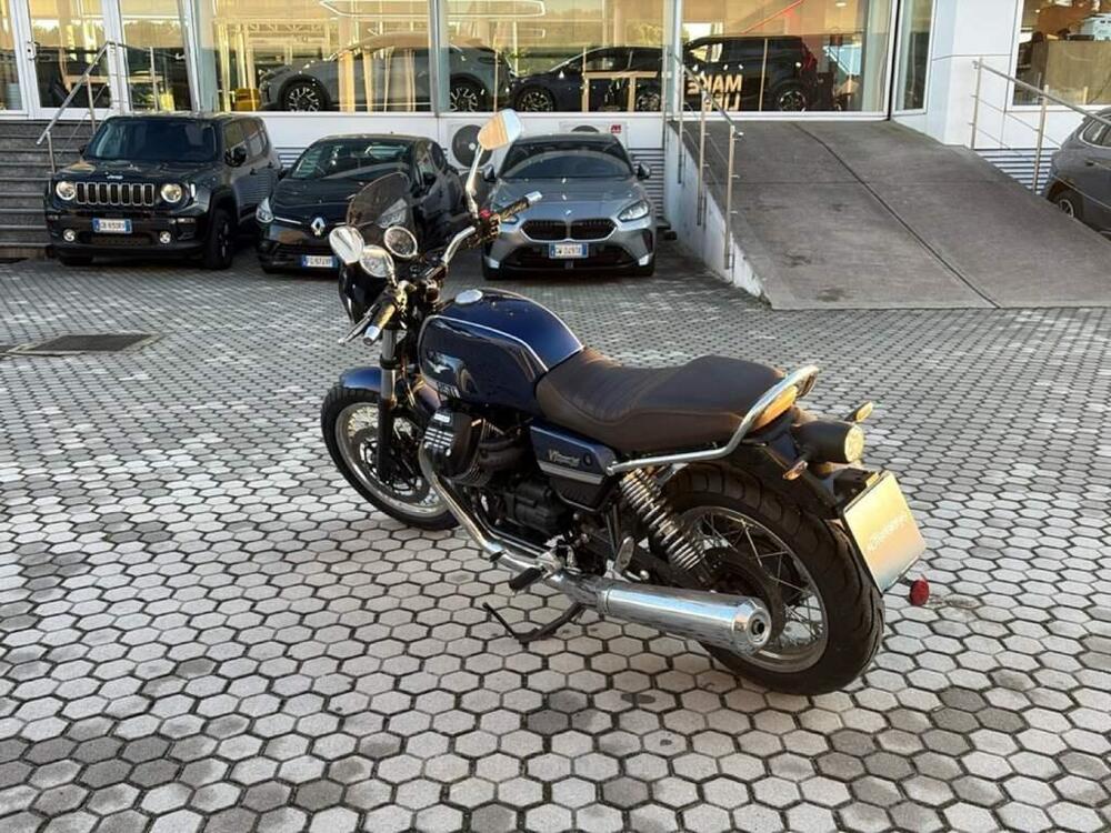 Moto Guzzi V7 850 Stone Special Abs (2021) (8)