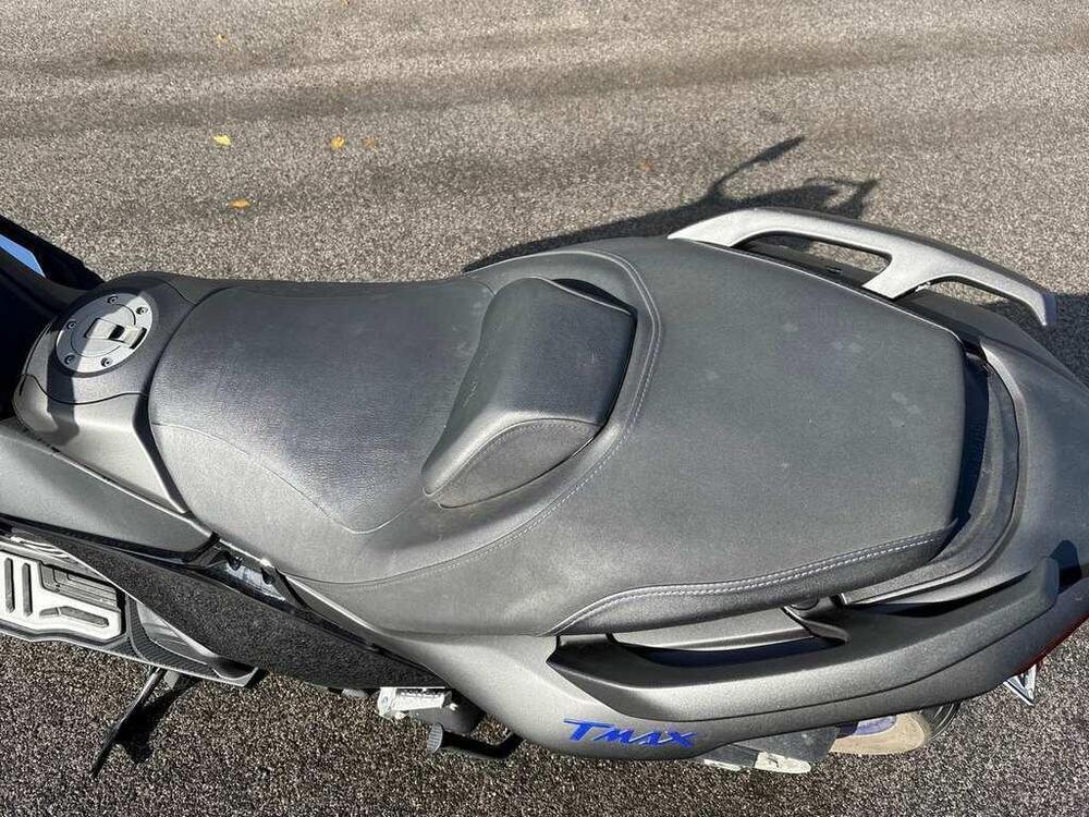 Yamaha T-Max 560 (2022 - 24) (9)