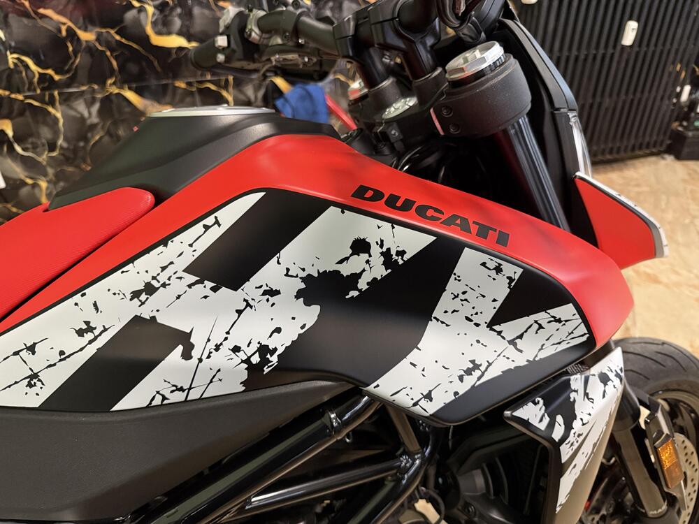 Ducati Hypermotard 950 RVE (2022 - 25) (9)