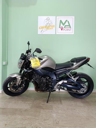 Yamaha FZ1 (2006 - 16) usata