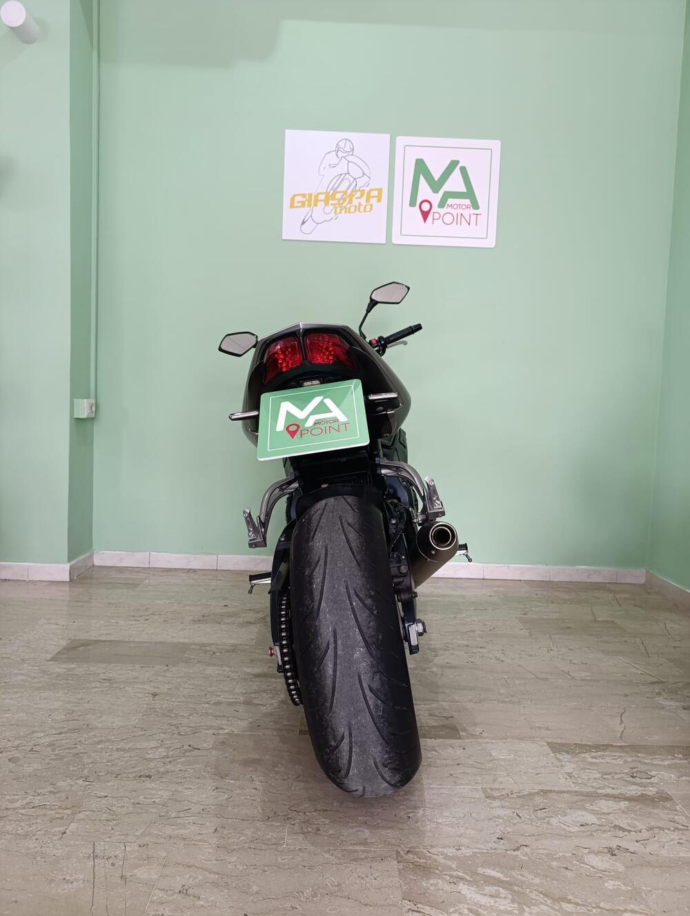 Yamaha FZ1 (2006 - 16) (4)