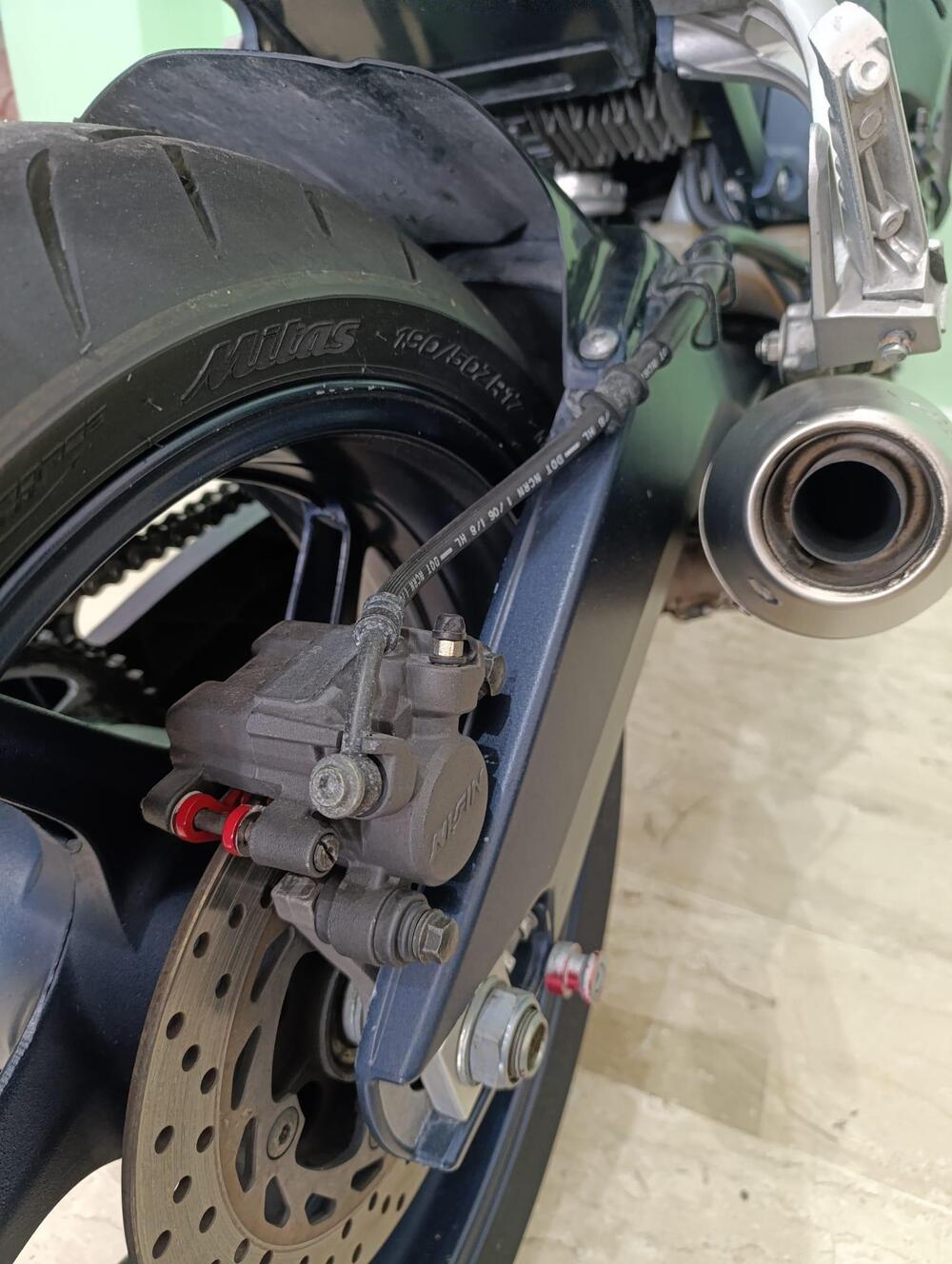 Yamaha FZ1 (2006 - 16) (10)