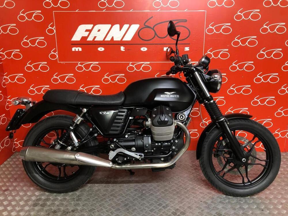 Moto Guzzi V7 II Stone (2015 - 17)