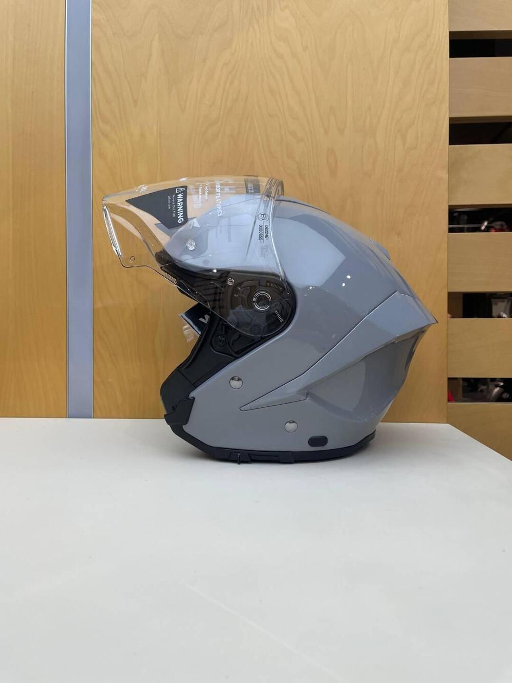 H 21 GREYGLOSS Airoh (3)