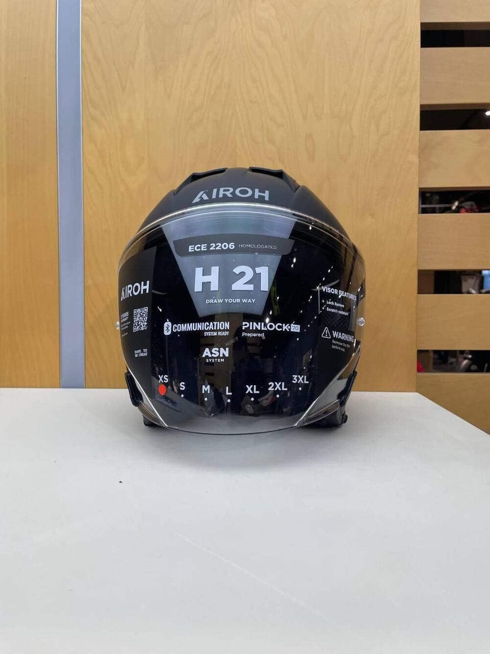 H 21 BLACK MATT Airoh