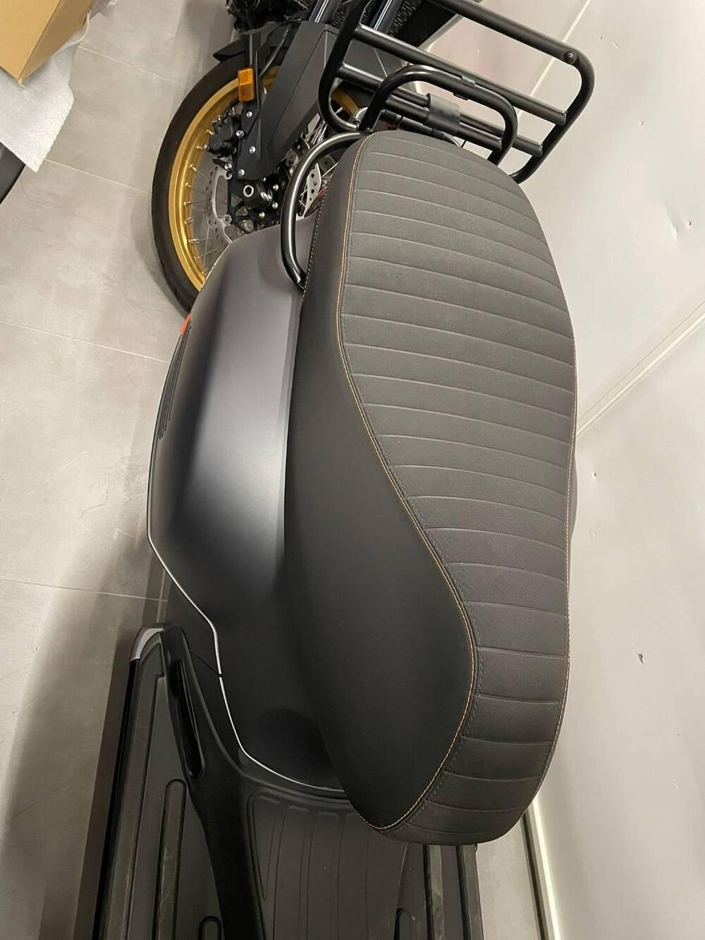 Vespa GTS 300 (2023 - 24) (4)