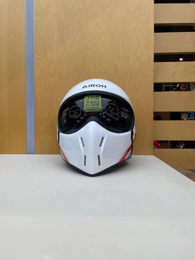 J110 EON GLOSS Airoh