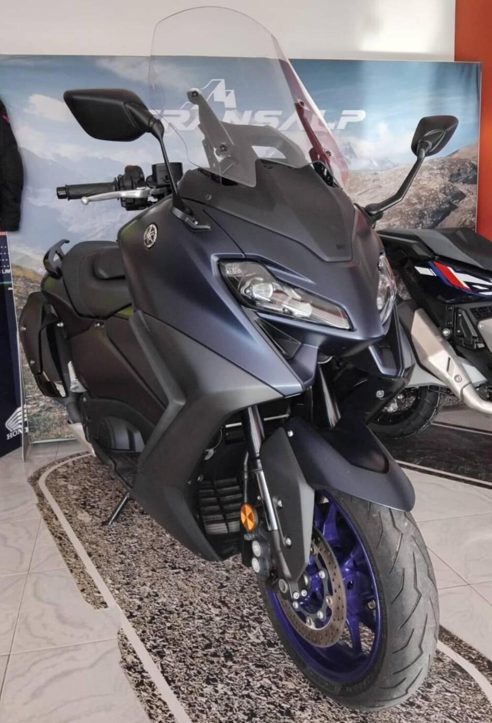 Yamaha T-Max 560 (2022 - 24) (2)