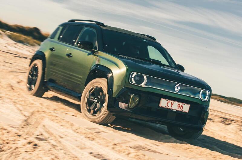 In arrivo la Renault 4 a quattro ruote motrici: il progetto &egrave; vicino al via libera