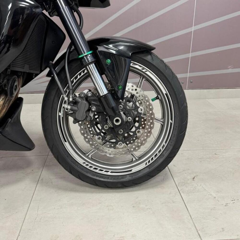 Kawasaki Z 750 (2007 - 14) (4)