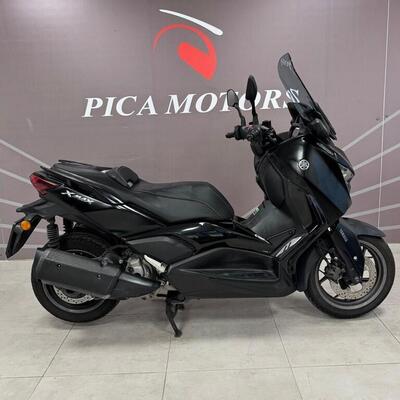 Yamaha X-Max 300 Tech Max (2021 - 24) usata