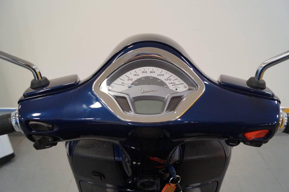 Vespa GTS 300 ABS (2014 - 16) (10)