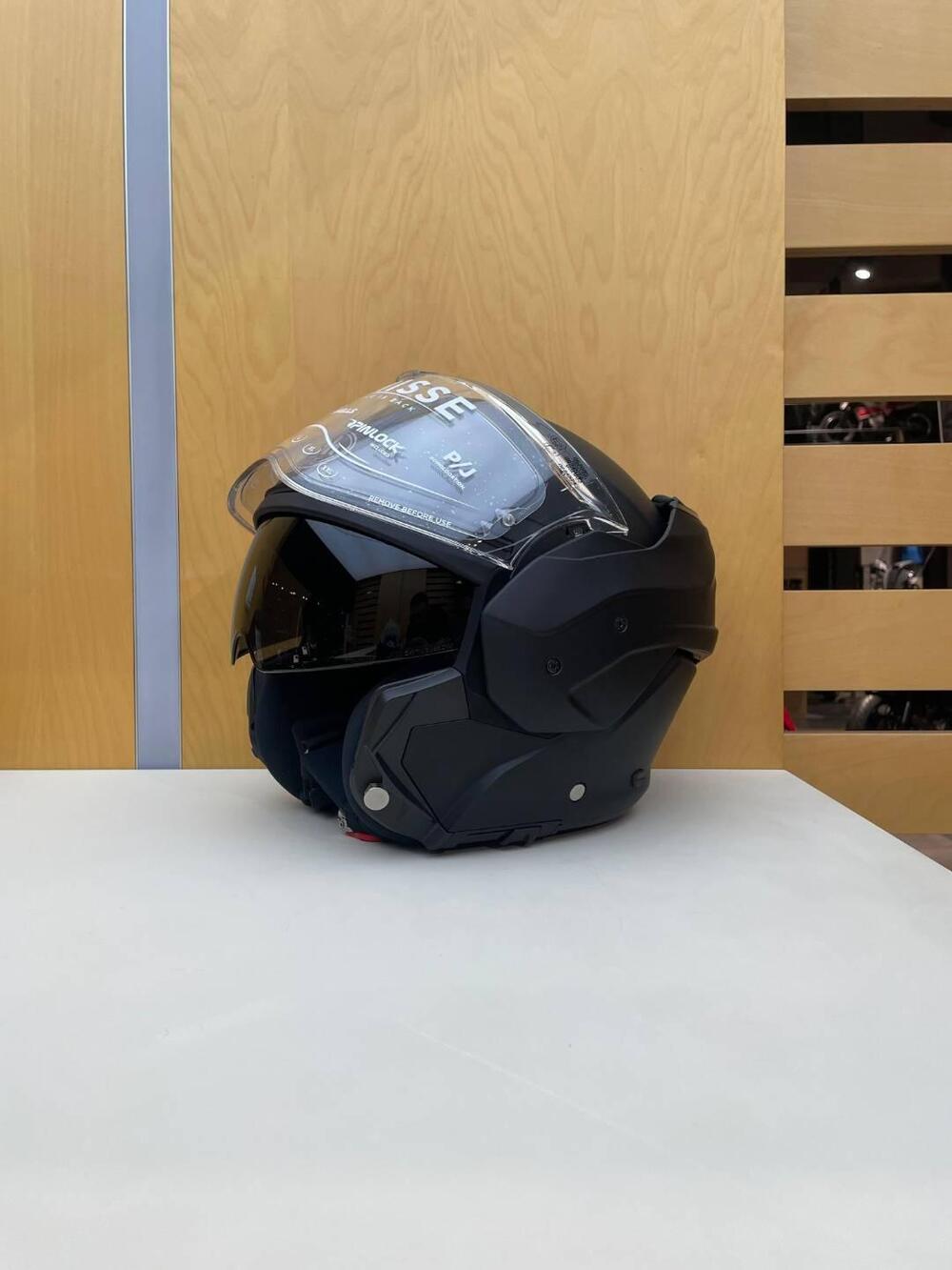 MATHISSE II BLACK MATT Airoh (3)