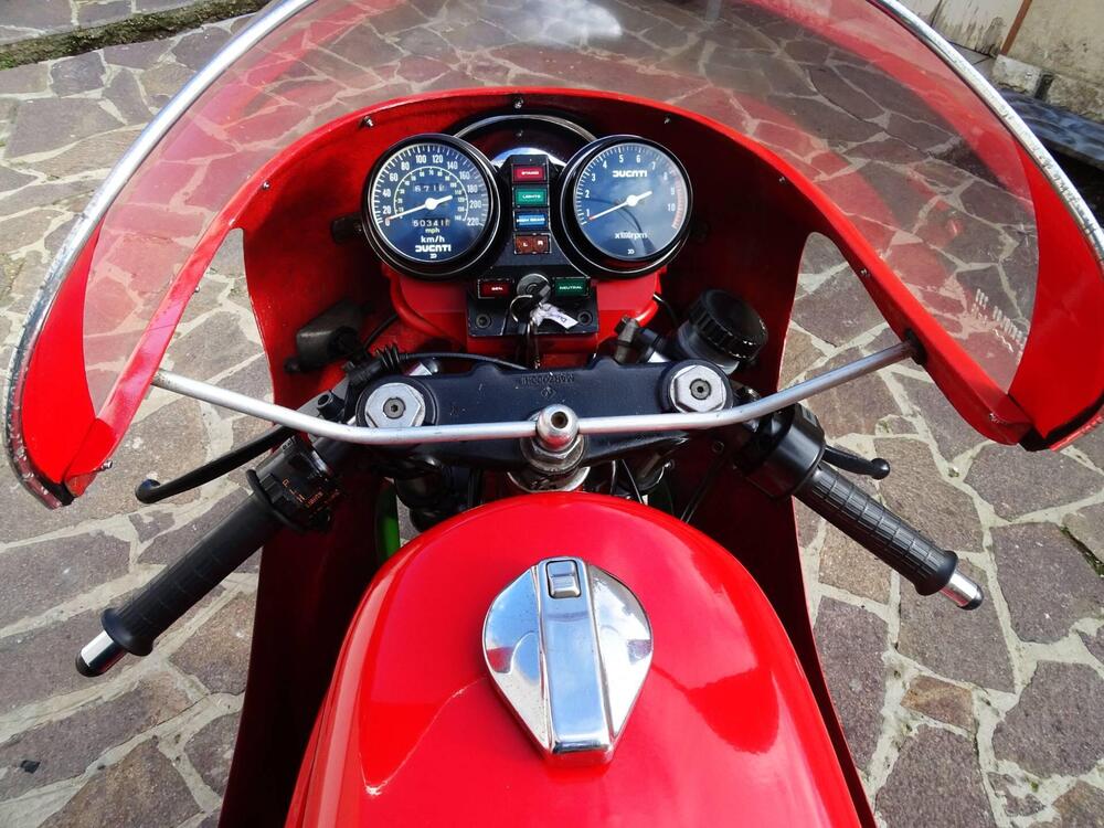 Ducati 900 MHR  Mike Hailwood Replica (16)