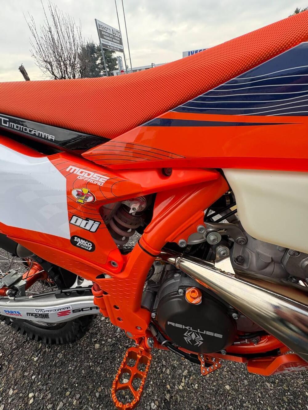 KTM 300 EXC Champion Edition (2025) (10)