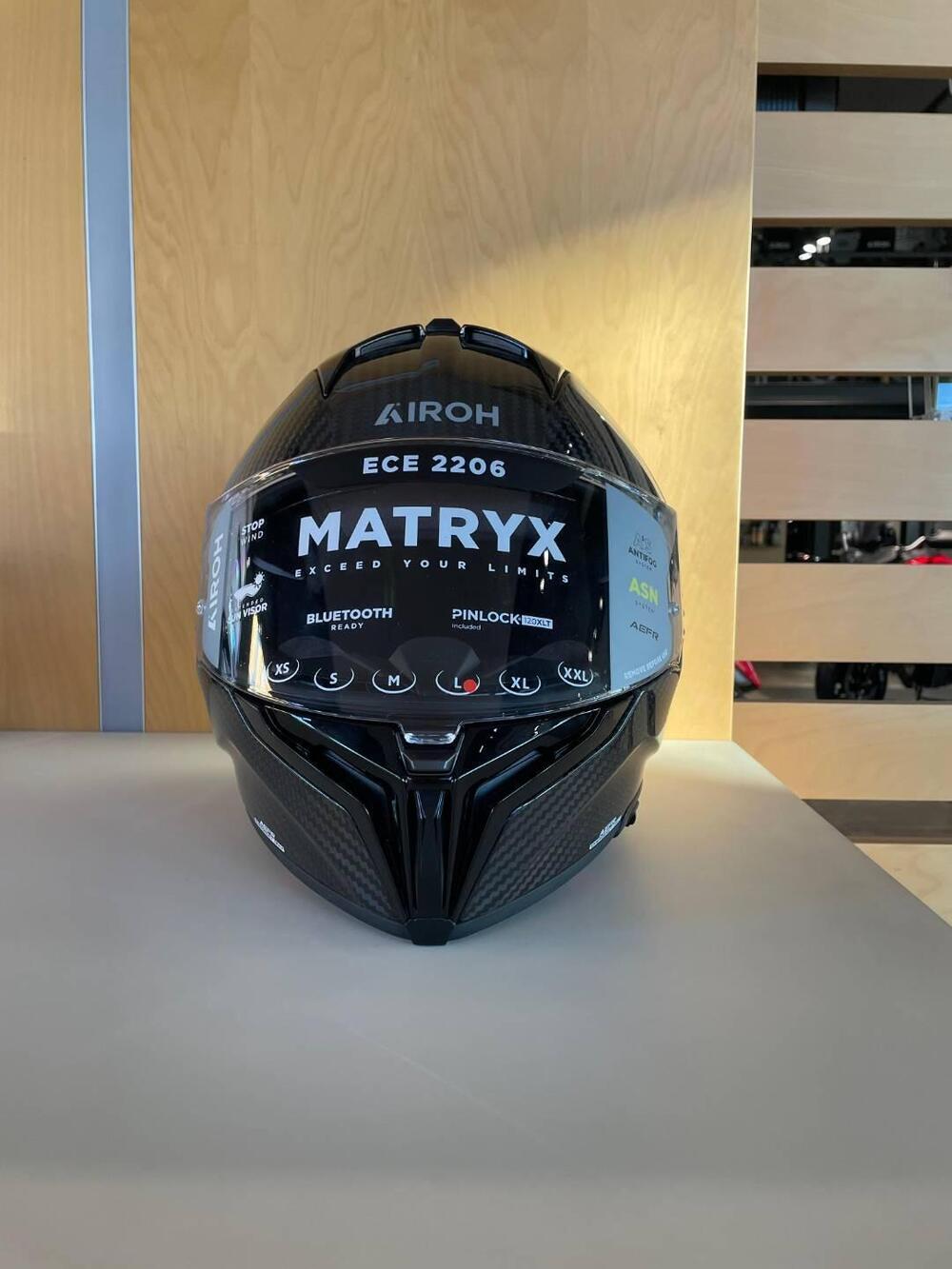MATRYX CARBON GLOSS Airoh