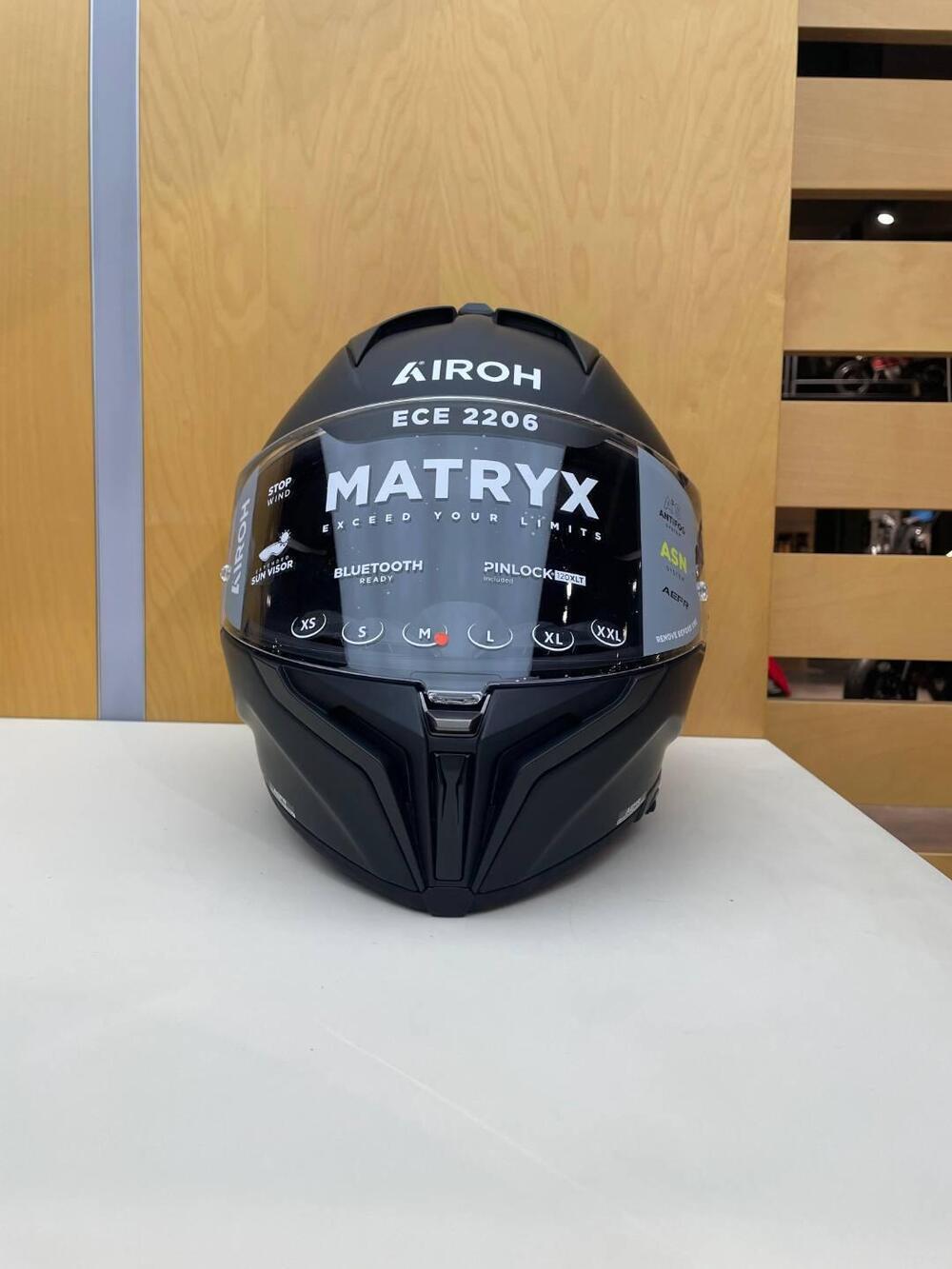MATRYX BLACK MATT Airoh