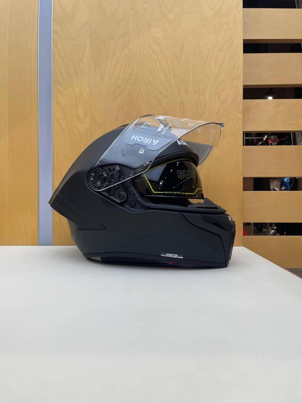 MATRYX BLACK MATT Airoh (3)