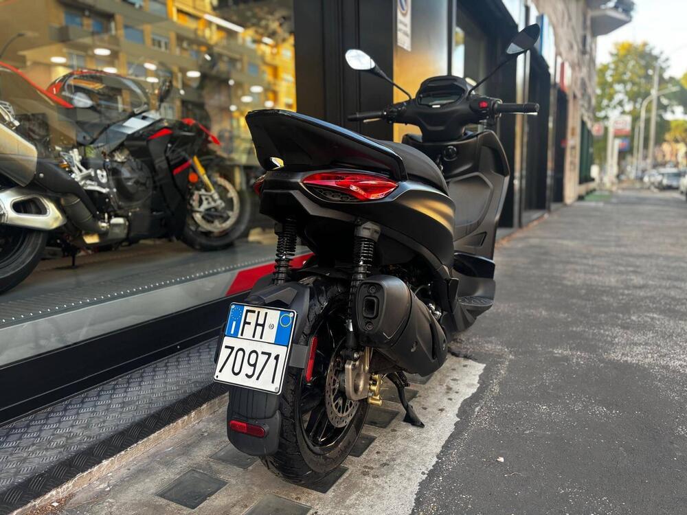 Piaggio Beverly 300 S ABS-ASR (2021 - 25) (3)