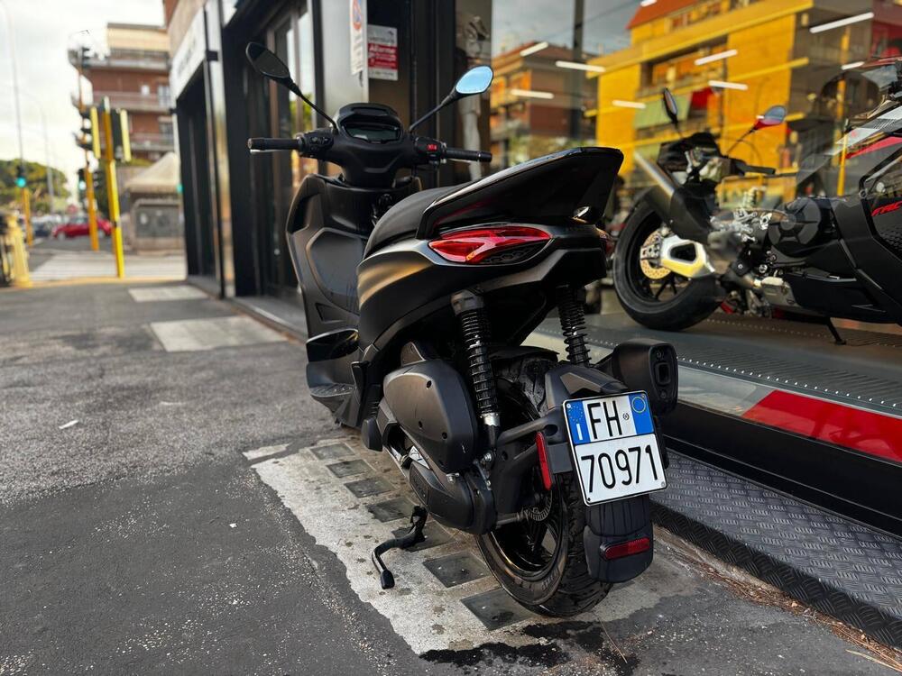 Piaggio Beverly 300 S ABS-ASR (2021 - 25) (8)