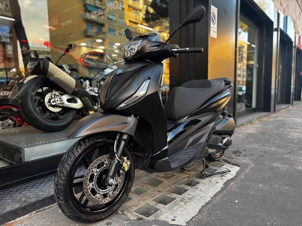 Piaggio Beverly 300 S ABS-ASR (2021 - 25) (9)