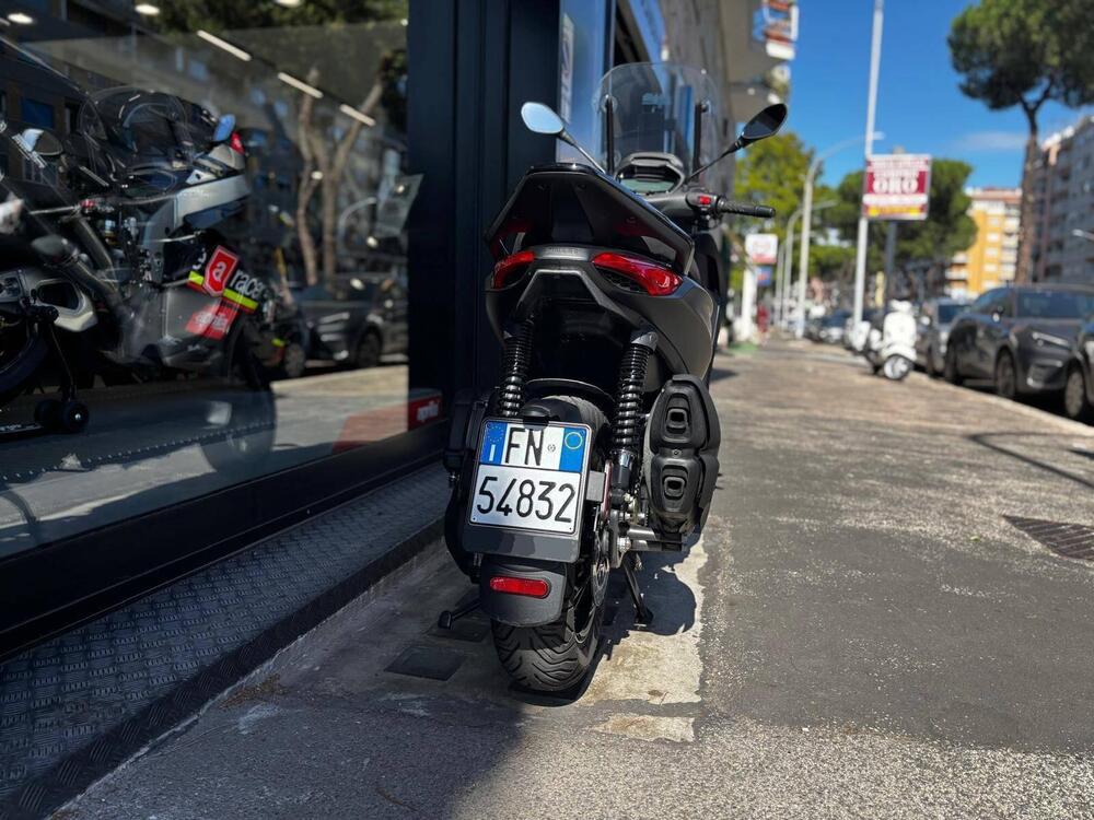 Piaggio Beverly 400 S ABS-ASR (2021 - 24) (4)