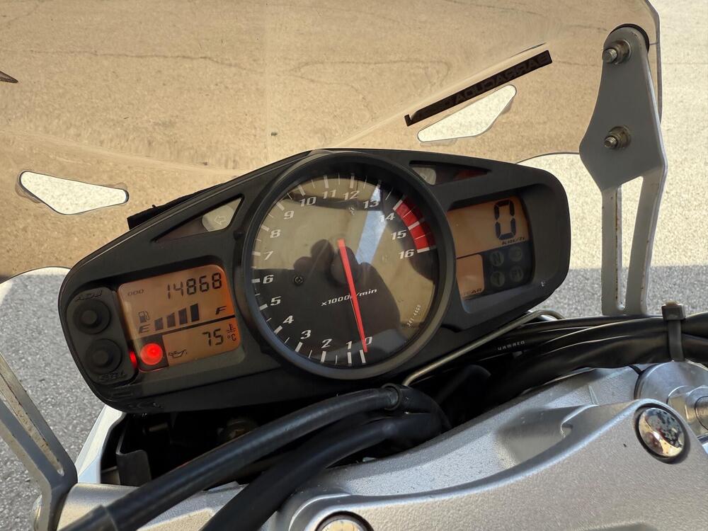 Suzuki GSR 600 (2006 - 11) (6)