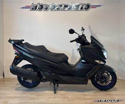 Suzuki Burgman 400 (2022 - 24) usata