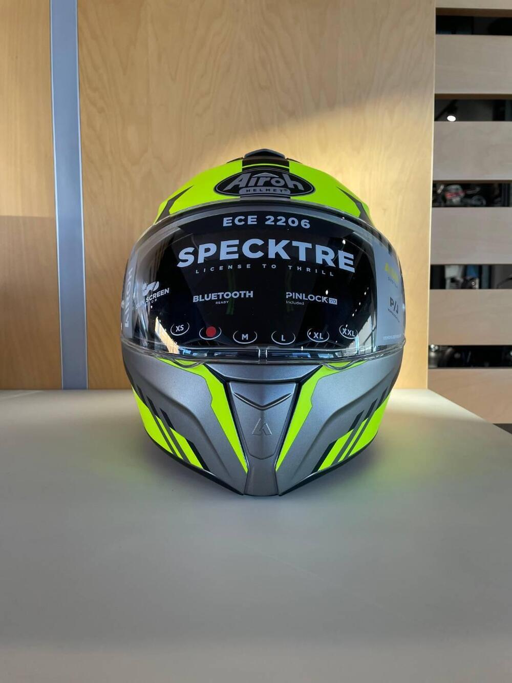 SPECKTRE YELLOW MATT Airoh