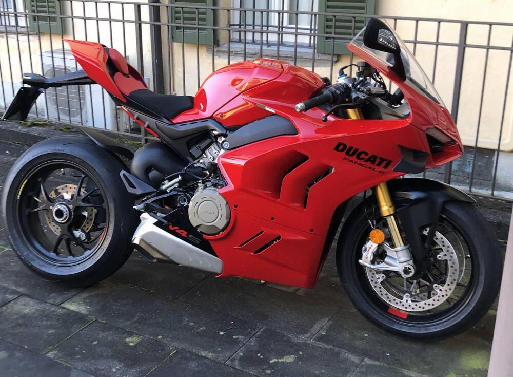 Ducati Panigale V4 S (2022 - 24) (3)