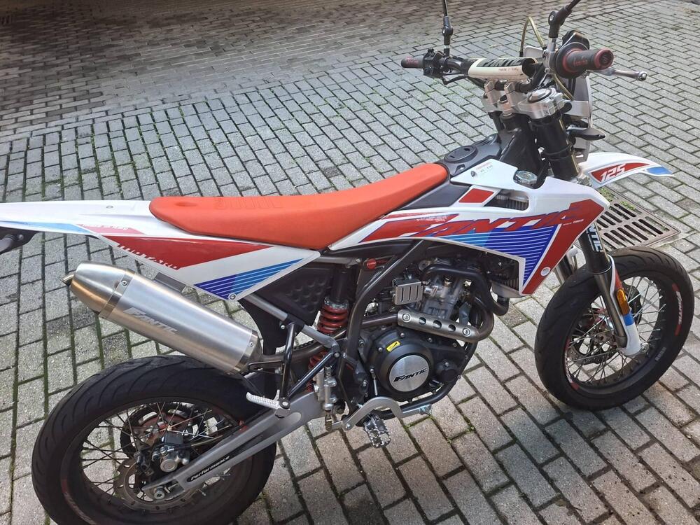 Fantic Motor Motard 125 Performance 4t (2020) (3)