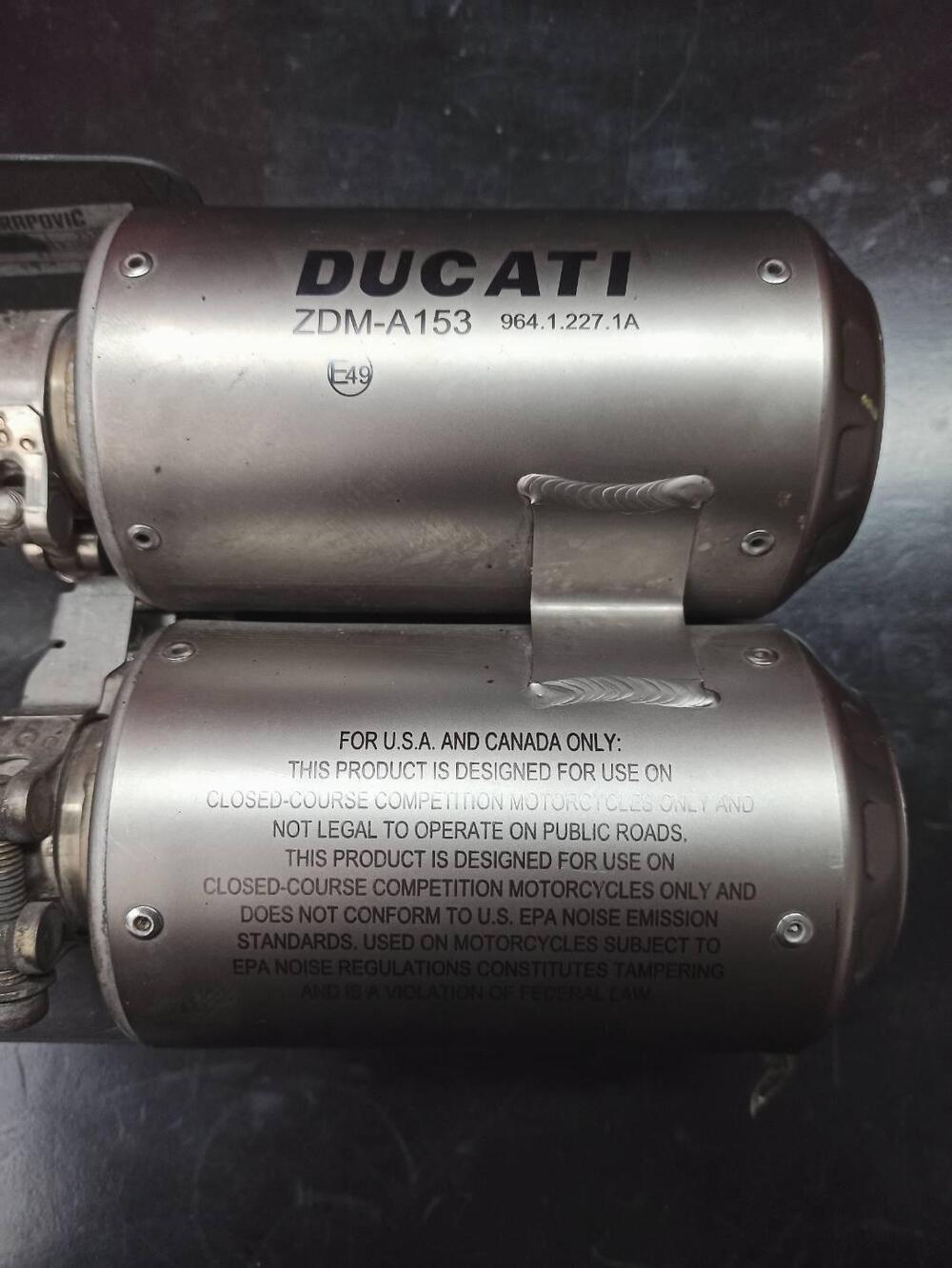 Kit silenziatori Akrapovic Omologati Ducati SuperS (4)