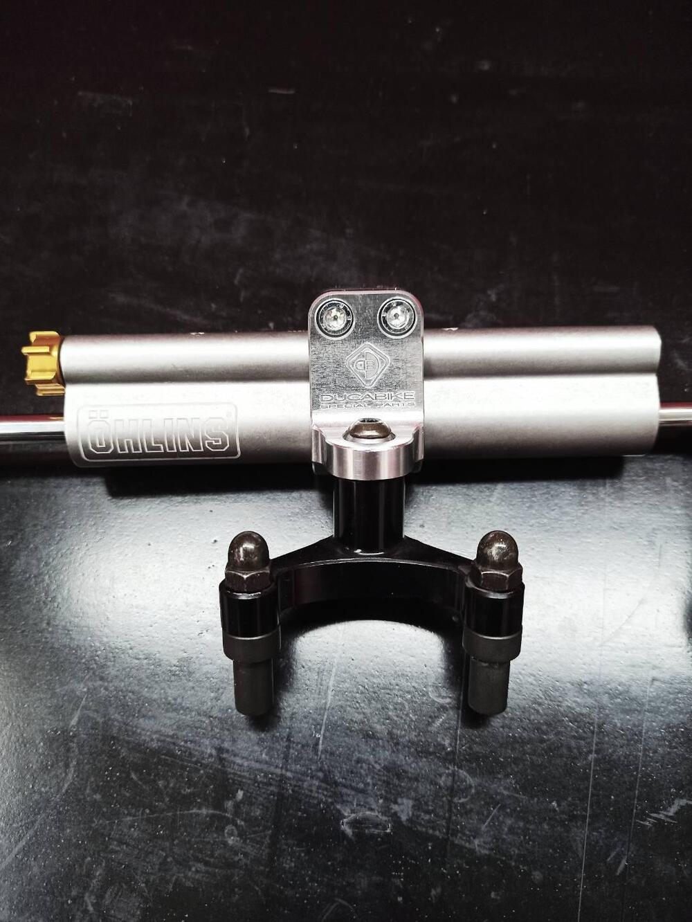 Kit ammortizzatore di sterzo Ohlins per Ducati Sup Öhlins