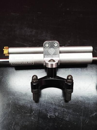 Kit ammortizzatore di sterzo Ohlins per Ducati Sup &Ouml;hlins