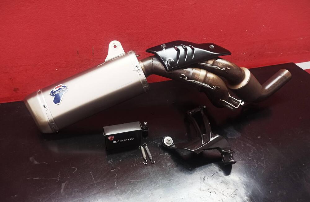 Kit scarico completo Termignoni in Titanio per duc (5)