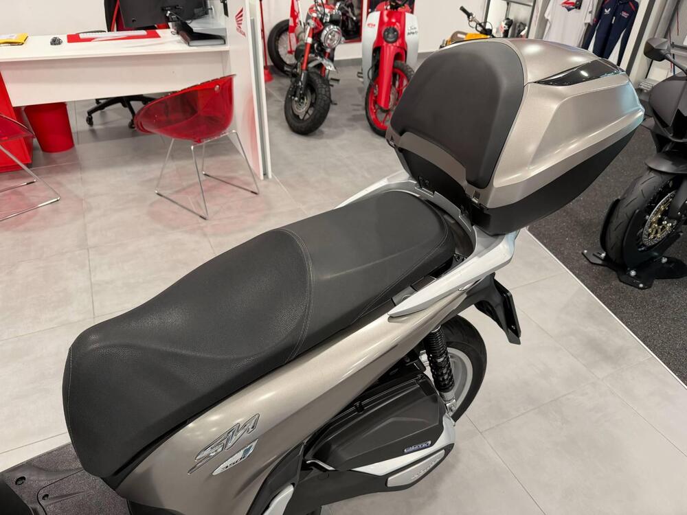 Honda SH 350 (2021 - 24) (10)